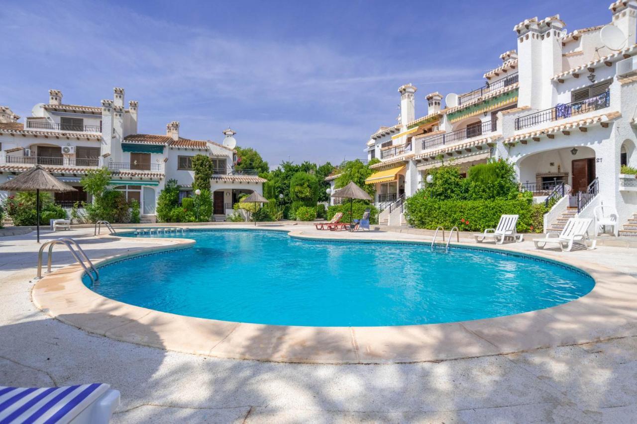 Casa Billarose - Lovely House Overlooking Pool & Walking Distance To The Beach And Restaurants Cabo Roig Eksteriør bilde